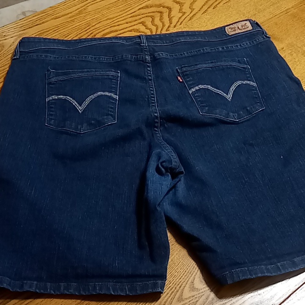 LEVI'S Jean Shorts Womens 24 Blue Dark Denim Preowned Summer Spring - Picture 8 of 8